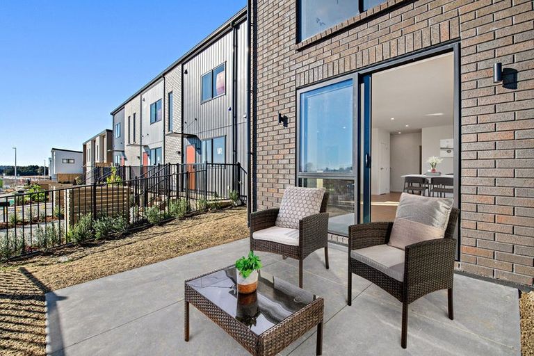 Photo of property in 3 Rautahi Street, Flat Bush, Auckland, 2019