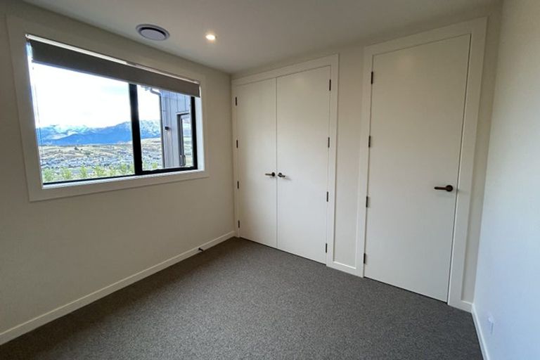 Photo of property in 107 Spur Ridge Rise, Jacks Point, 9371