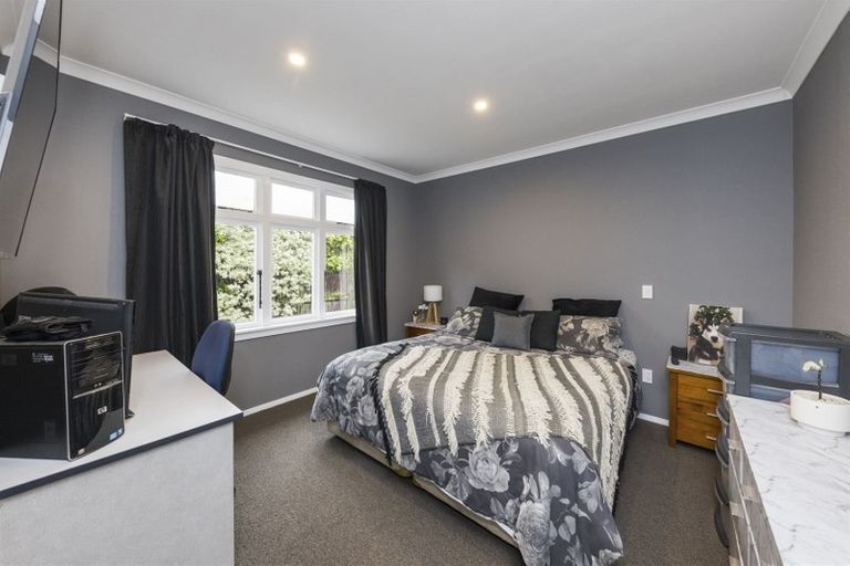 Photo of property in 5 Wood Street, Takaro, Palmerston North, 4410