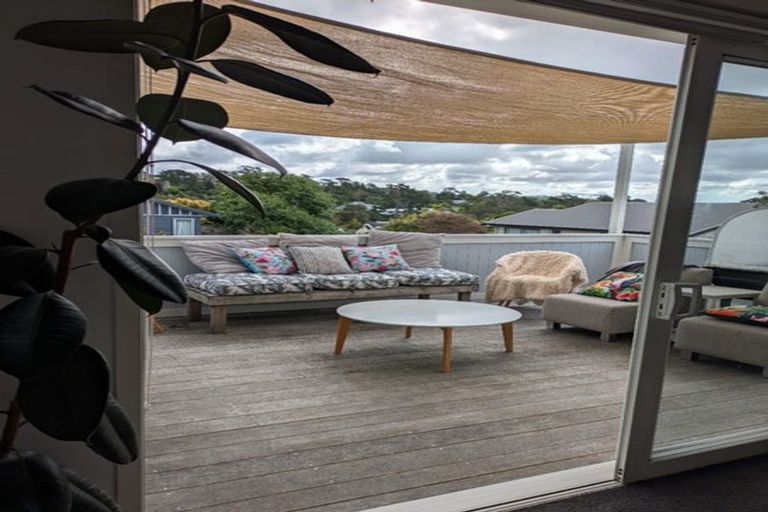Photo of property in 54e Birkdale Road, Birkdale, Auckland, 0626