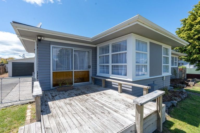 Photo of property in 5 Guy Place, Melville, Hamilton, 3206