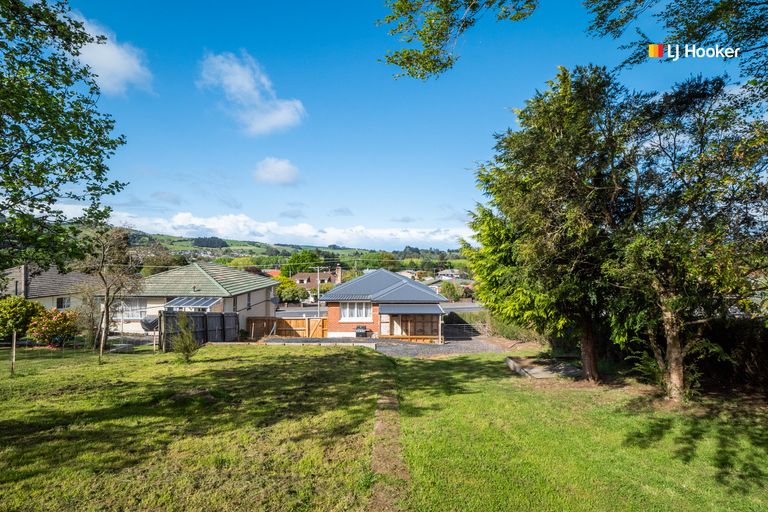 Photo of property in 299 Main South Road, Green Island, Dunedin, 9018