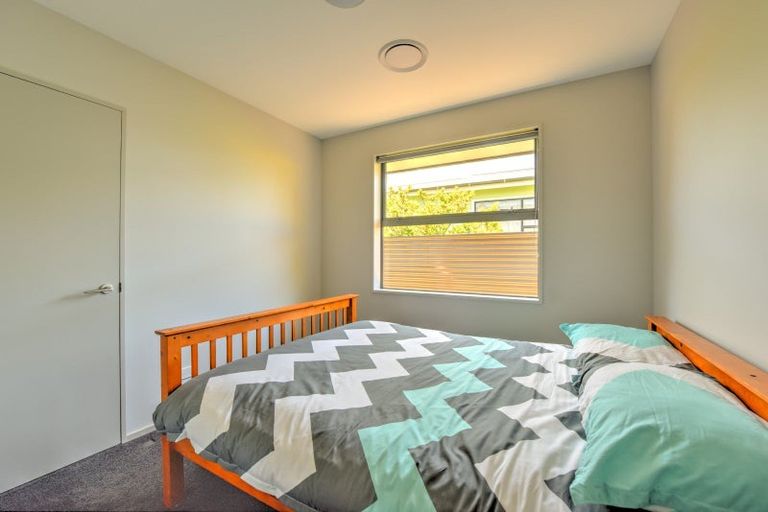 Photo of property in 18 Hunter Street, Edendale, 9825