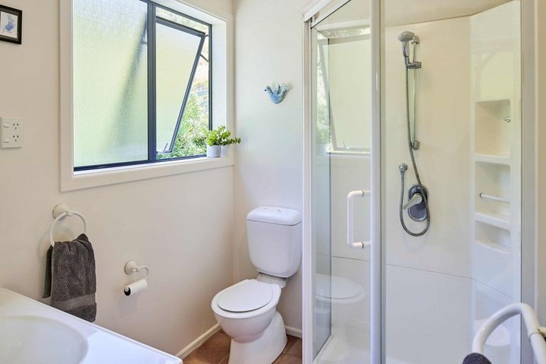 Photo of property in 1153 Paekakariki Hill Road, Paekakariki Hill, Porirua, 5381