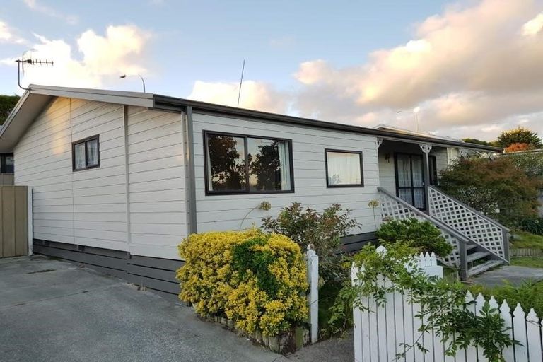 Photo of property in 21a Dahlstrom Grove, Kelvin Grove, Palmerston North, 4414