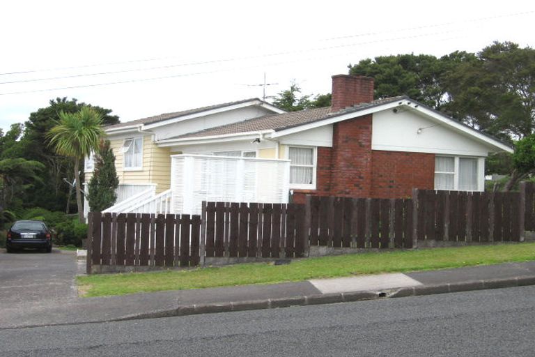 Photo of property in 31 Stanley Road, Glenfield, Auckland, 0629