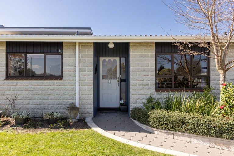Photo of property in 1 Spriggs Crescent, Greenmeadows, Napier, 4112