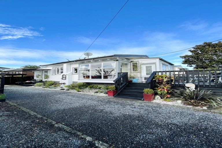 Photo of property in 2/9 Copley Street, New Lynn, Auckland, 0600