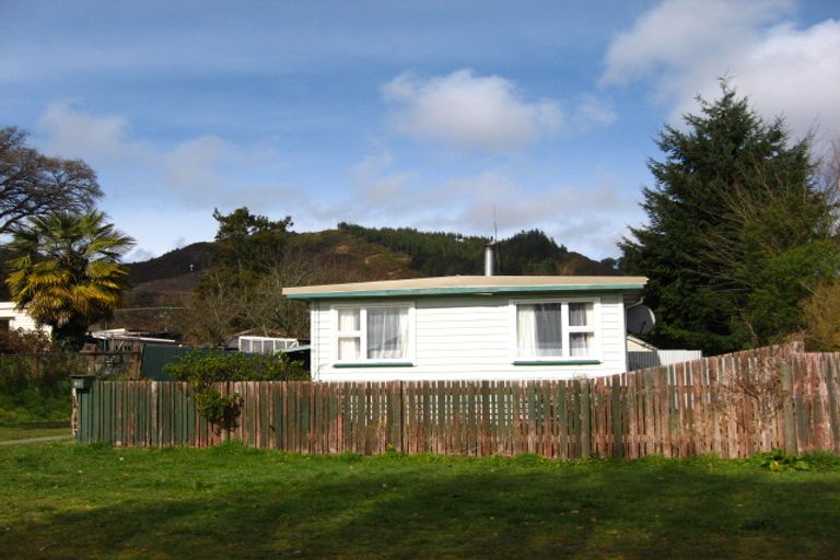 Photo of property in 77 Church Street, Reefton, 7830