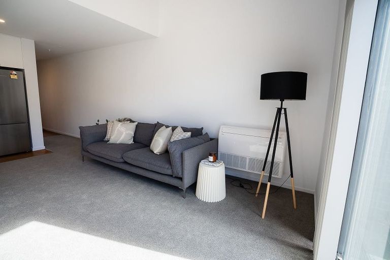 Photo of property in 2/24 Rookwood Avenue, New Brighton, Christchurch, 8083