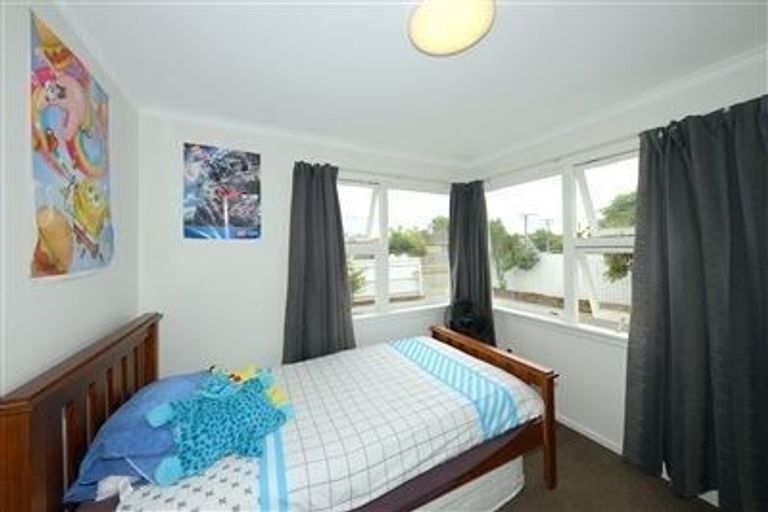Photo of property in 3 Shirldale Place, Avonhead, Christchurch, 8042