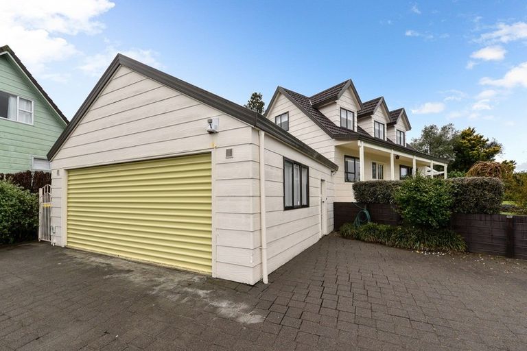 Photo of property in 6 Horoeka Court, Pukete, Hamilton, 3200