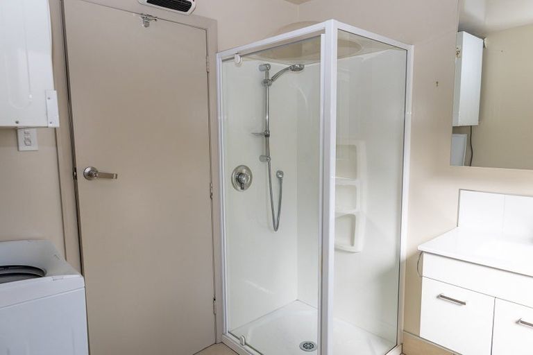 Photo of property in 214 Main South Road, Green Island, Dunedin, 9018