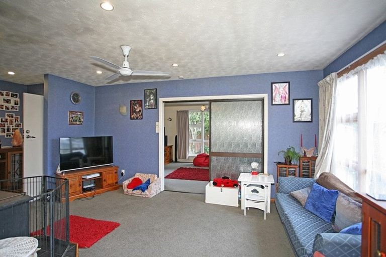 Photo of property in 15 Dunluce Place, Hornby, Christchurch, 8042