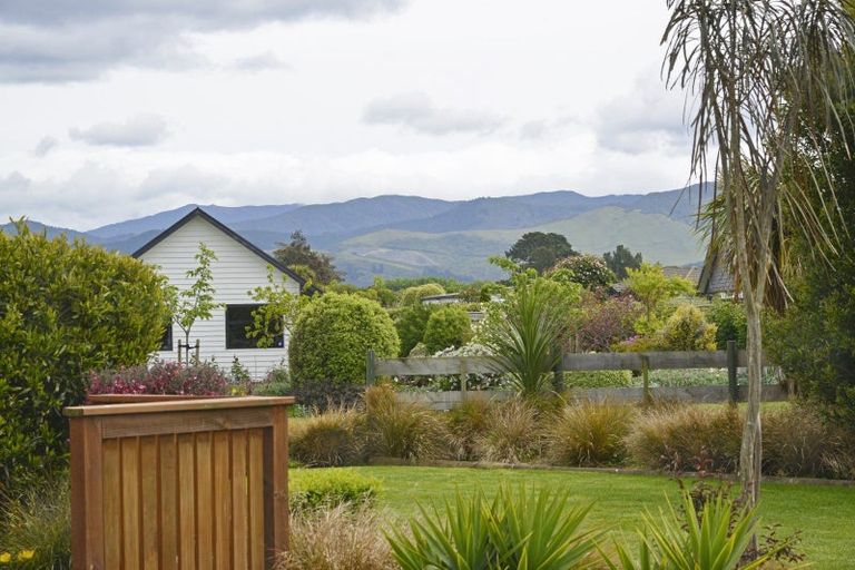 Photo of property in 24 Mill Grove, Clareville, Carterton, 5713