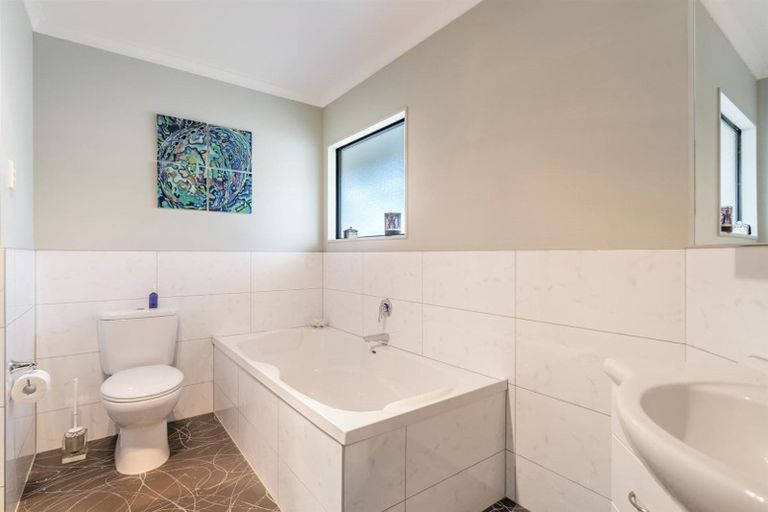 Photo of property in 38 Hinemoa Street, Waiwhetu, Lower Hutt, 5010