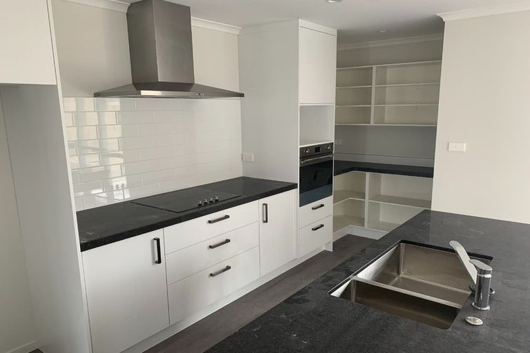 Photo of property in 16 Anglers Way, Omokoroa, 3114