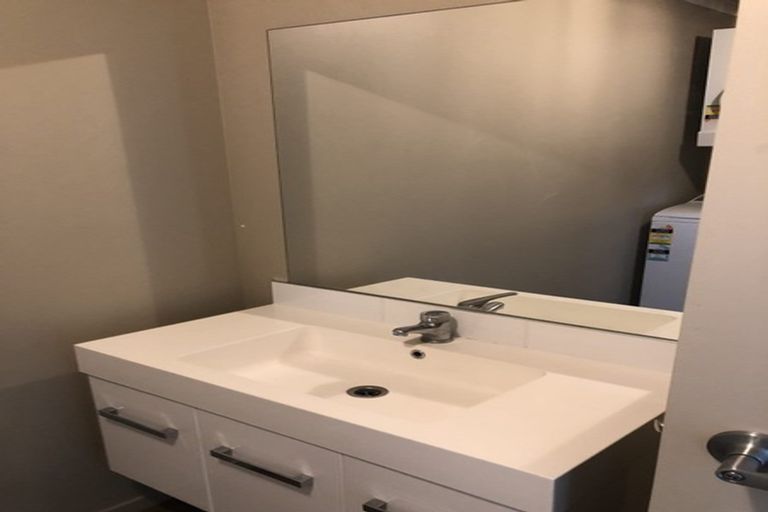 Photo of property in 7/102 Old Farm Road, Hamilton East, Hamilton, 3216