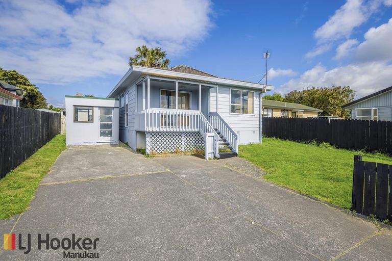 Photo of property in 1/82 Palmers Road, Clendon Park, Auckland, 2103