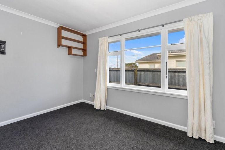 Photo of property in 15 Tauiwi Crescent, Hei Hei, Christchurch, 8042
