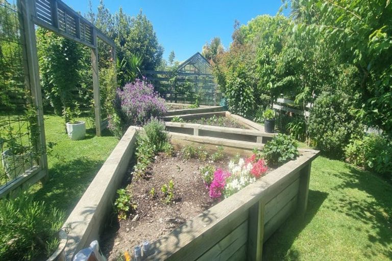 Photo of property in 4 Waka Lane, Martinborough, 5711