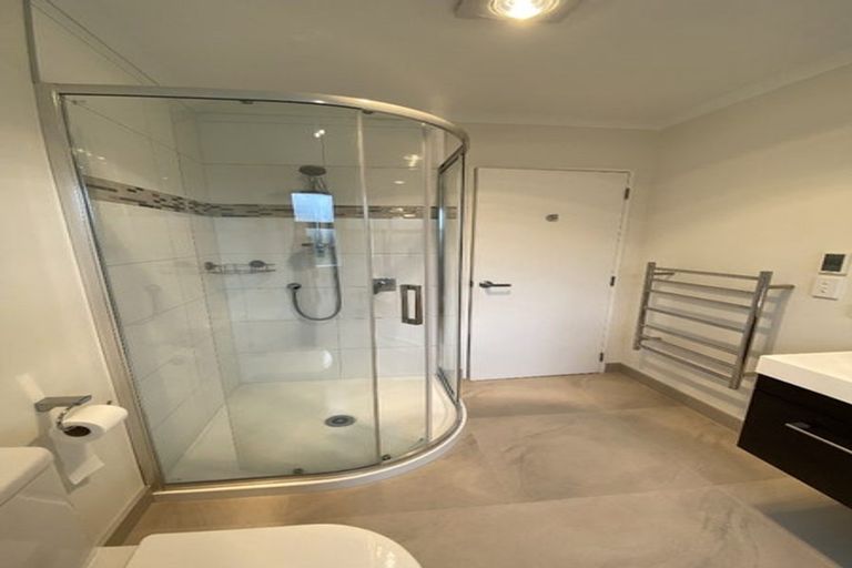 Photo of property in 9 Okataina Way, Aotea, Porirua, 5024