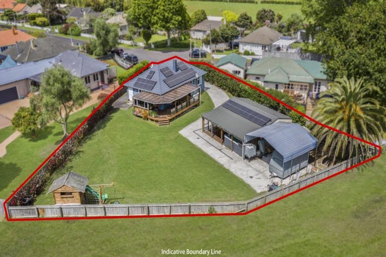 Photo of property in 37 Village Way, Ardmore, Papakura, 2582