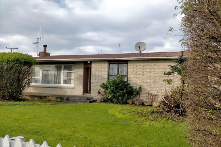 Photo of property in 56 Tennyson Street, Dannevirke, 4930