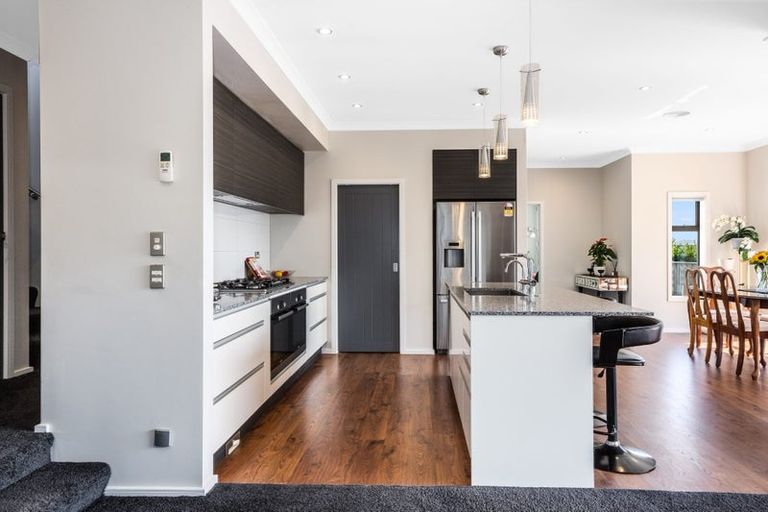 Photo of property in 13 Canary Way, Whitby, Porirua, 5024