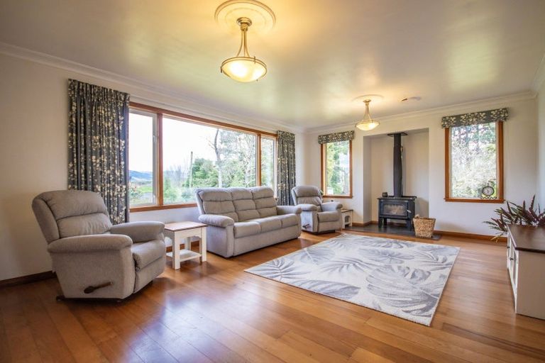 Photo of property in 296 Old Road West, Turitea, Palmerston North, 4472