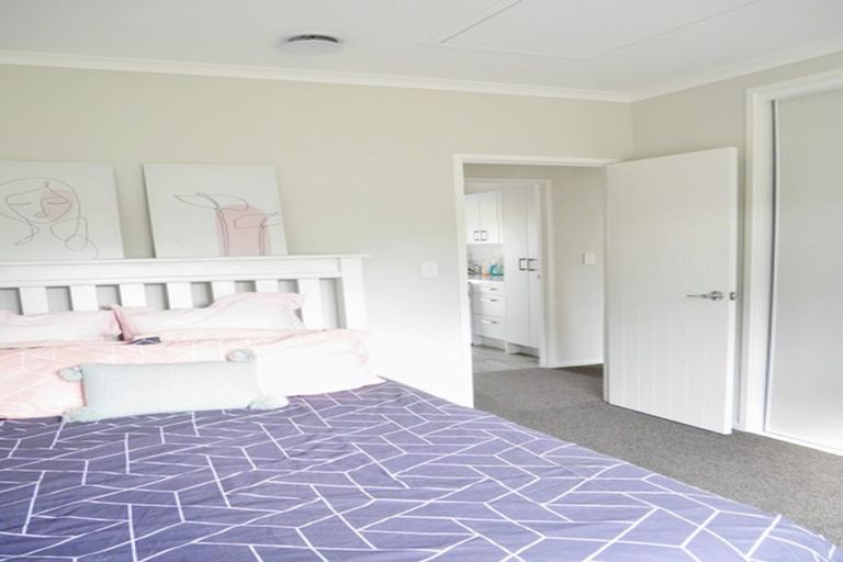 Photo of property in 8 Ngarue Place, Waitara, 4320