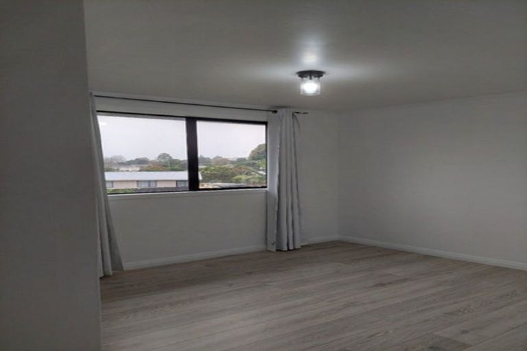 Photo of property in 1/5 Inca Place, Red Hill, Papakura, 2110