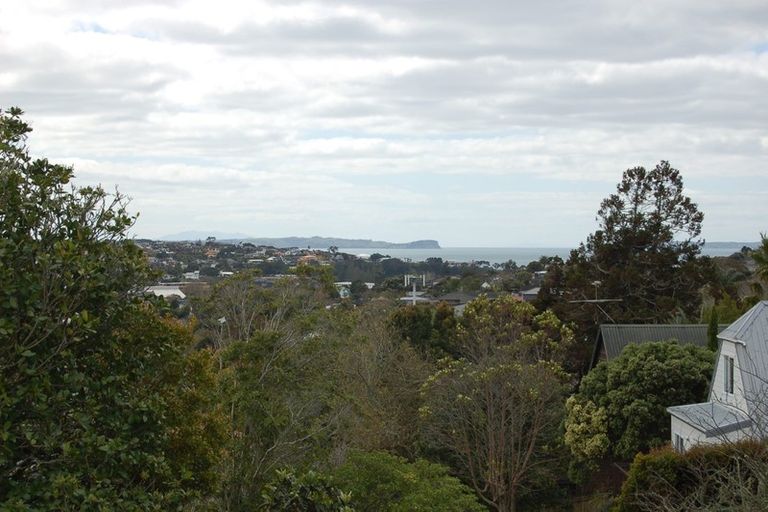 Photo of property in 115 Browns Bay Road, Browns Bay, Auckland, 0630