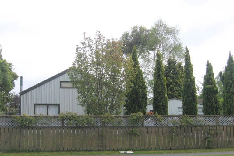 Photo of property in 98 Hyde Avenue, Richmond Heights, Taupo, 3330