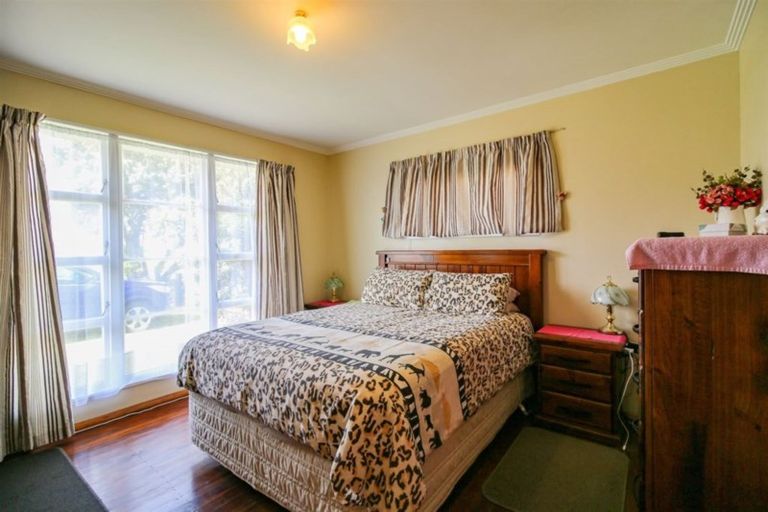 Photo of property in 105 Cornfoot Street, Castlecliff, Whanganui, 4501