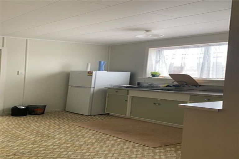 Photo of property in 44b Sackville Street, Fitzroy, New Plymouth, 4312