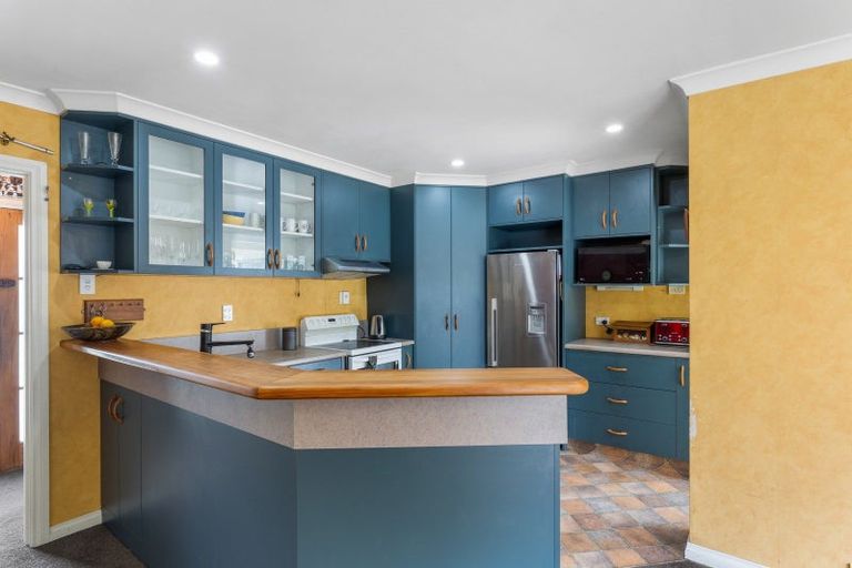 Photo of property in 79 Pahiatua Street, Hokowhitu, Palmerston North, 4410