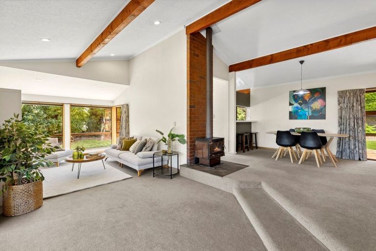 Photo of property in 1 Roto Place, Wanaka, 9305