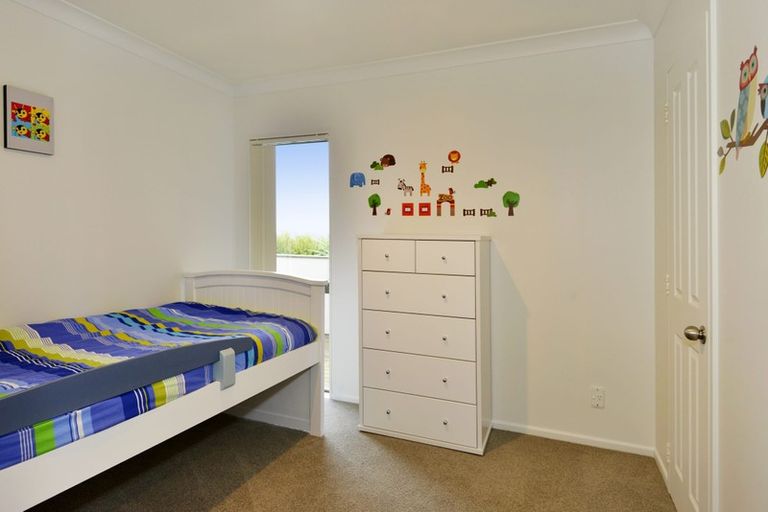 Photo of property in 1/13 Sunnynook Road, Forrest Hill, Auckland, 0620