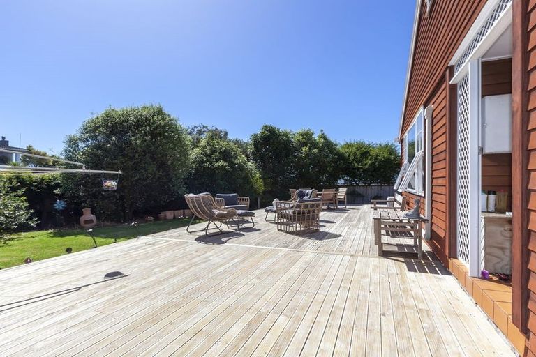 Photo of property in 75 Eatwell Avenue, Paraparaumu Beach, Paraparaumu, 5032