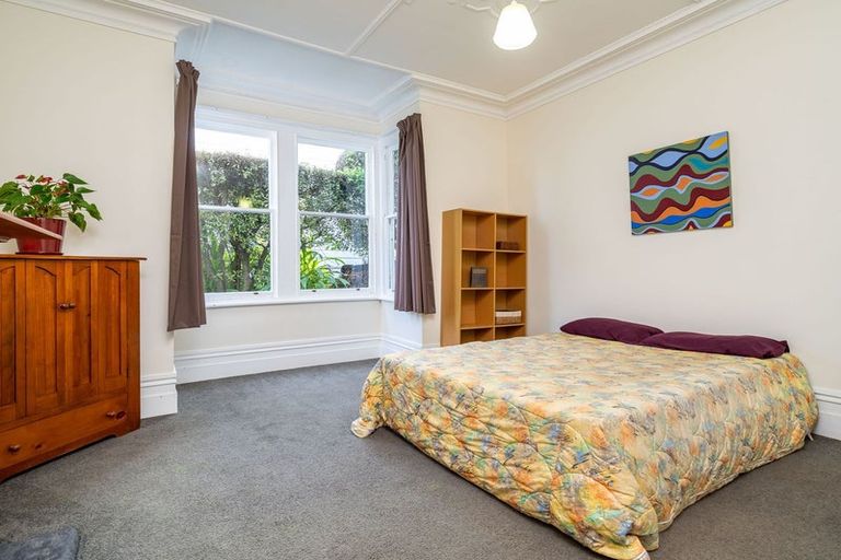 Photo of property in 16 Clifford Street, Dalmore, Dunedin, 9010