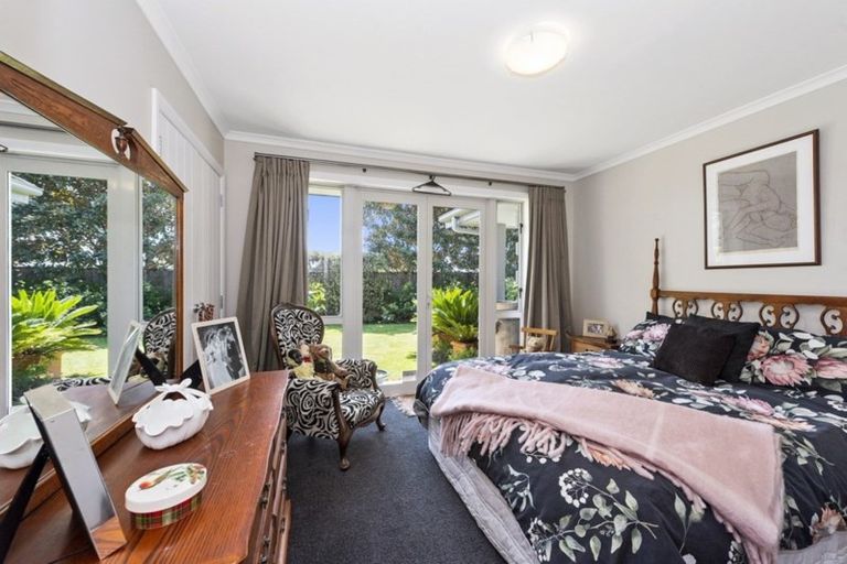 Photo of property in 22 Nielsen Gardens, Rototuna, Hamilton, 3210