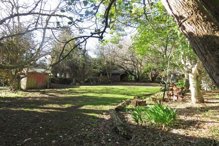 Photo of property in 25 Heatherlea Road East, Levin, 5571