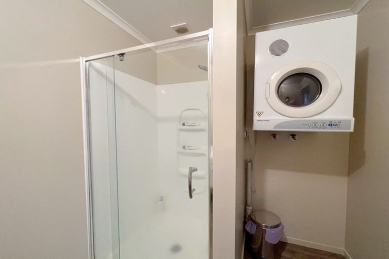 Photo of property in 2/108 Old Farm Road, Hamilton East, Hamilton, 3216