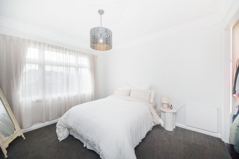 Photo of property in 12 Rata Street, Roslyn, Palmerston North, 4414