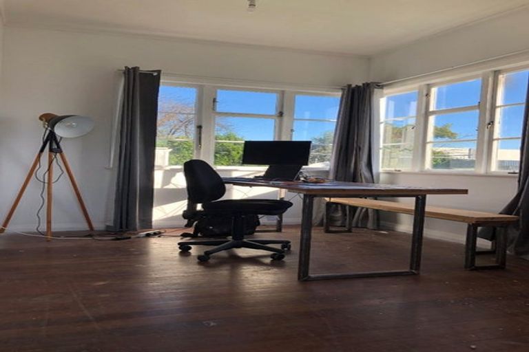 Photo of property in 1 Lowry Terrace, Marewa, Napier, 4110