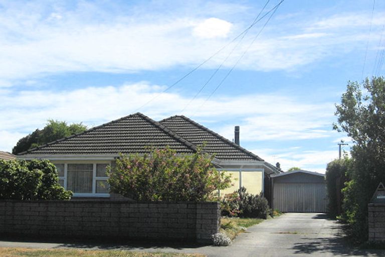 Photo of property in 52 Vivian Street, Burwood, Christchurch, 8083