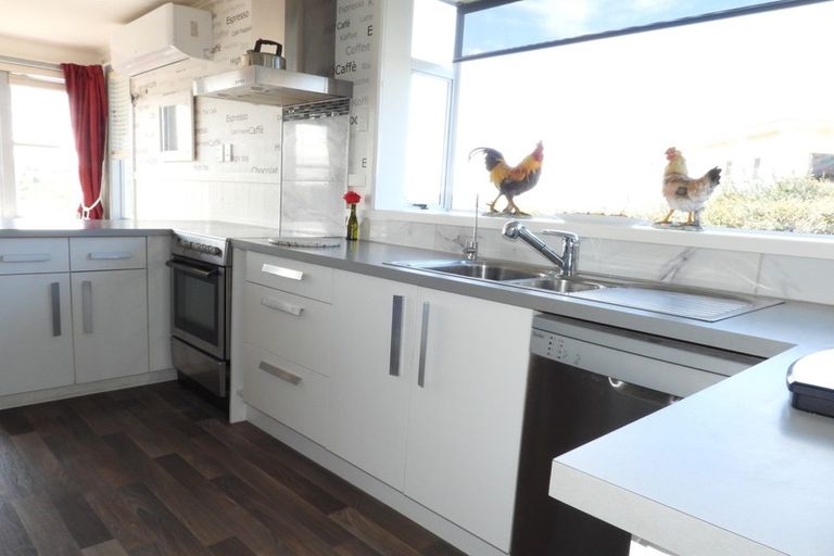 Photo of property in 21 Arrow Crescent, Holmes Hill, Oamaru, 9401