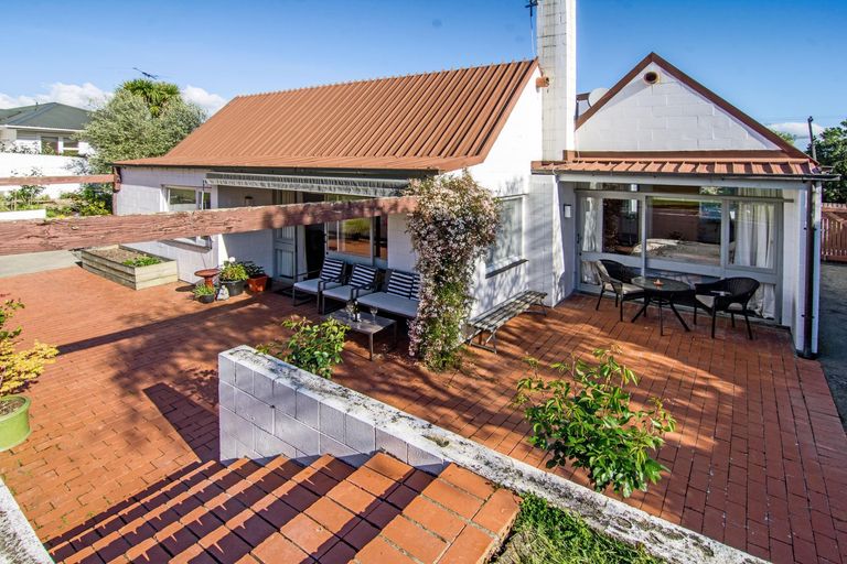 Photo of property in 17 Queen Alexandra Street, Lansdowne, Masterton, 5810