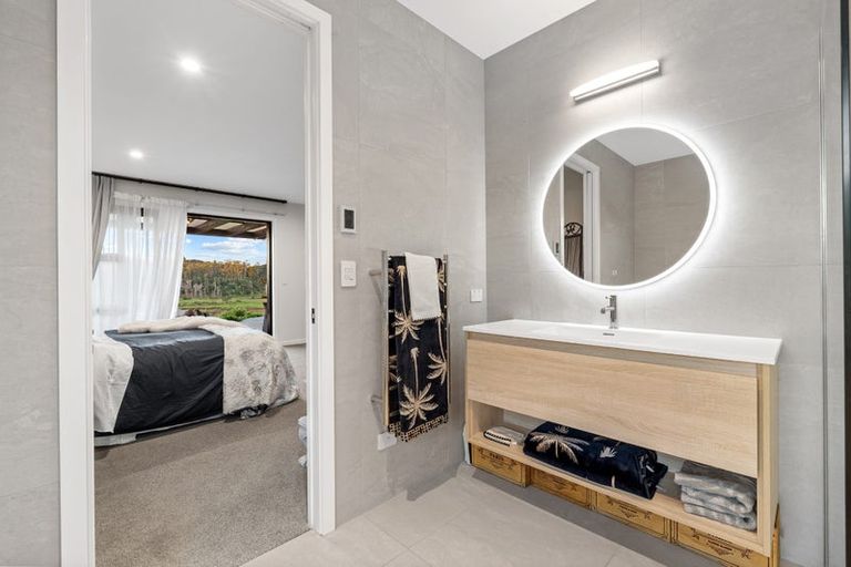 Photo of property in 7 Taemai Place, Okura Bush, Albany, 0794